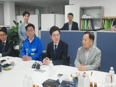 정원오 더불어민주당 서울시장 후보 목동6단지 재건축 사무실 방문